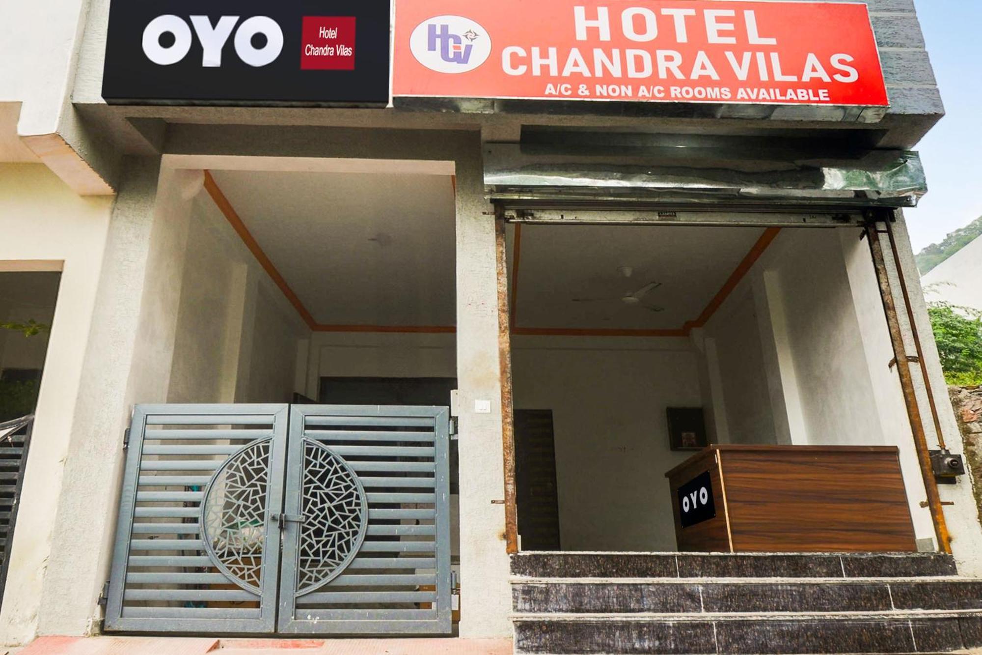 Hotel O Chandra *